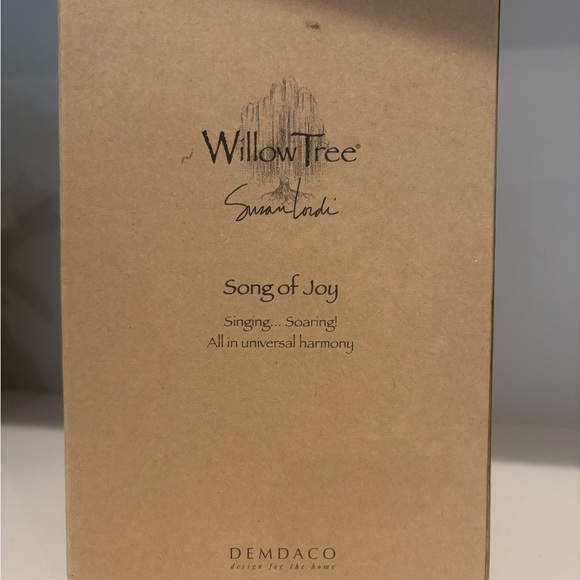 Demdaco Angel of Joy Figurine Sculpture Willow Tree Angels by Susan Lordi - Picture 7 of 8